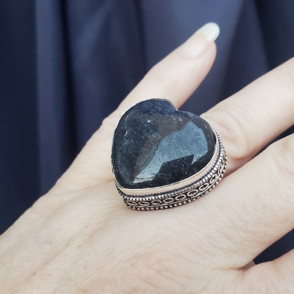 New Huge Heart Shaped Iolite in Sunstone 925 Silver Ring. - Picture 9 of 16